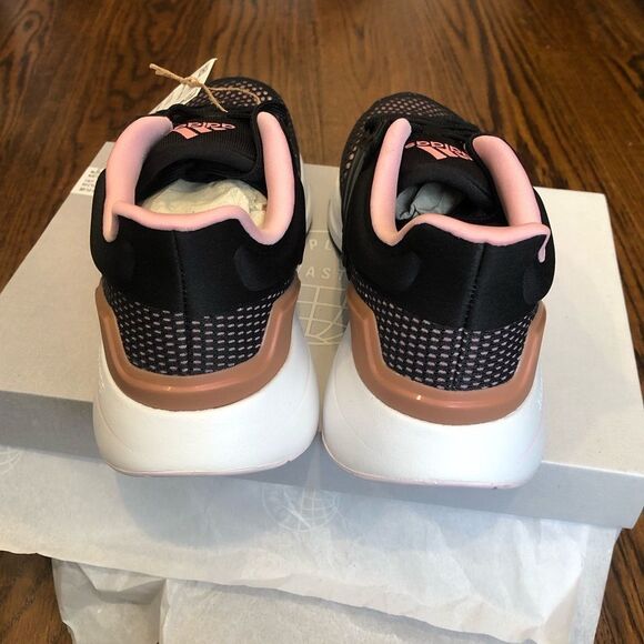 ADIDAS EQ21 Women’s Grey and Pink Running & Cross-Training Shoes Sz 8.5 NWT - Picture 4 of 15